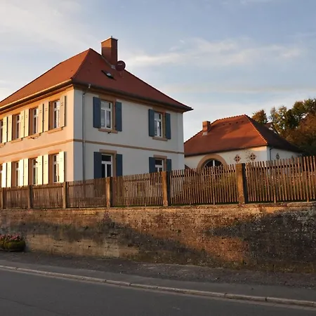 Altes Pfarrhaus * Bargen (Rhein-Neckar)